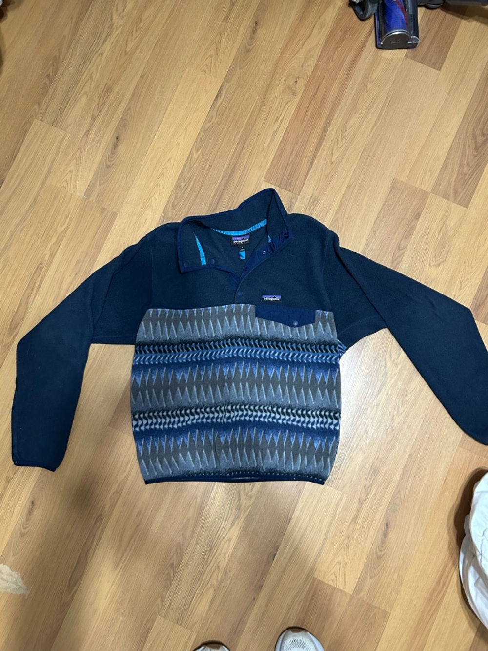 Patagonia Synchilla Snap-T Fleece Pullover Womens Small Blue Tribal Print